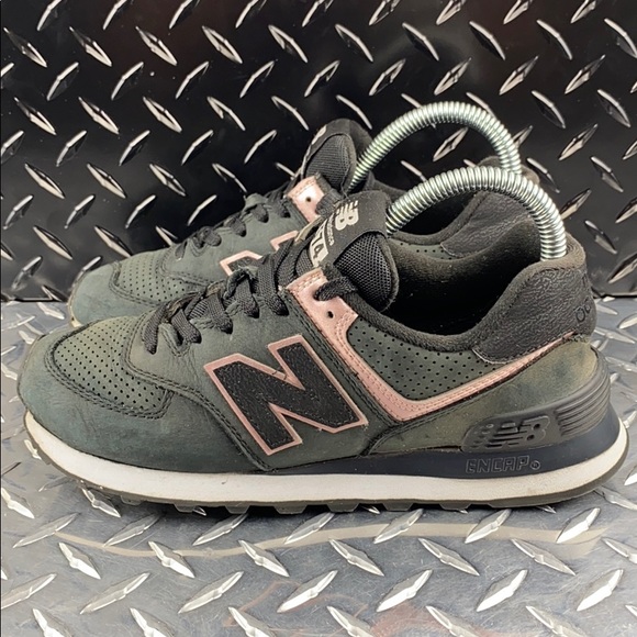 New Balance Shoes - NEW BALANCE 574